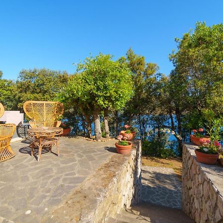 Casa William - Villa E 2 Dependance Porto Azzurro Ngoại thất bức ảnh