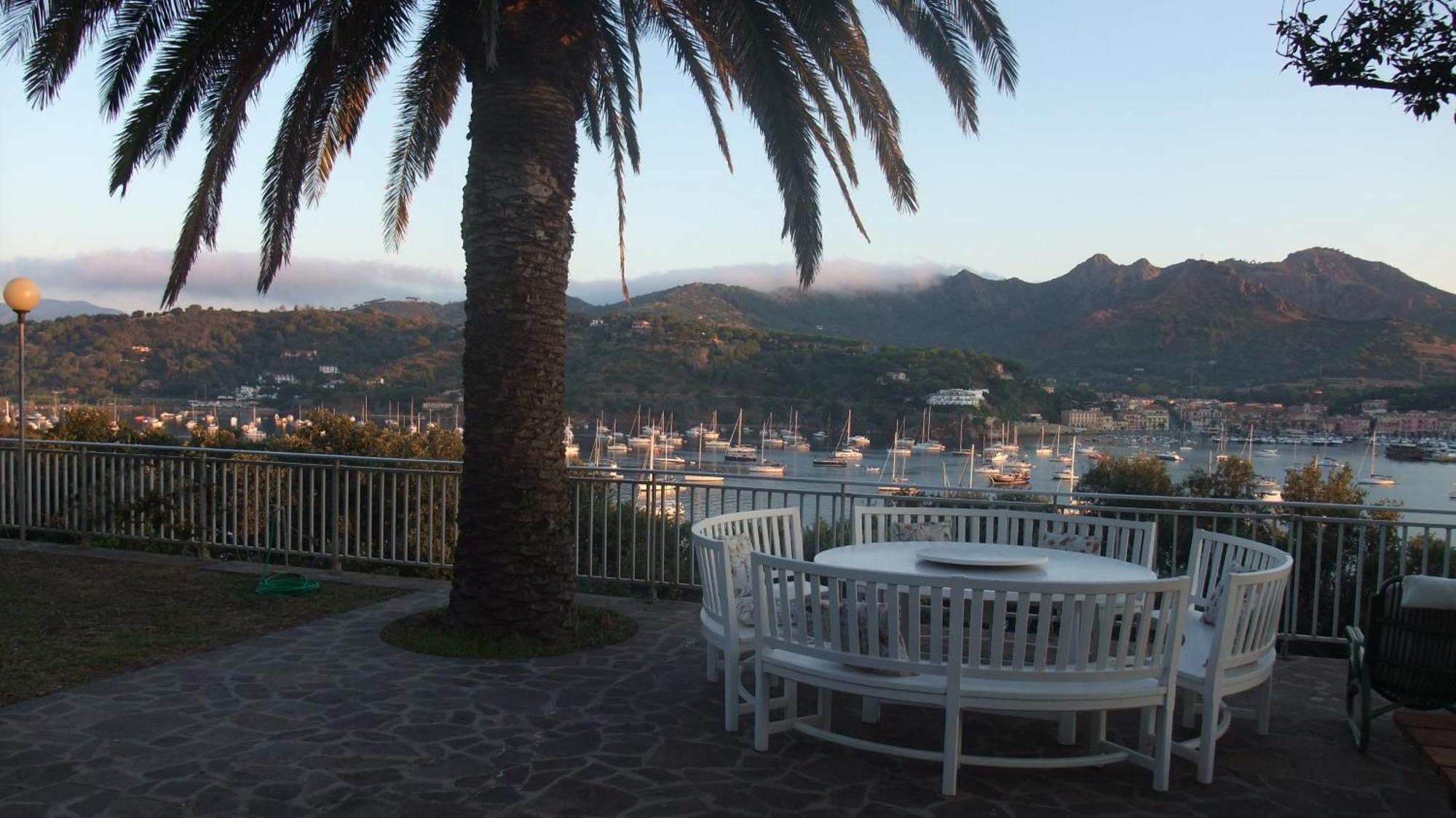 Casa William - Villa E 2 Dependance Porto Azzurro Ngoại thất bức ảnh